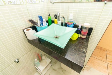 Casa à venda com 150m², 5 quartos e 2 vagasCASA 1 - Banheiro 1