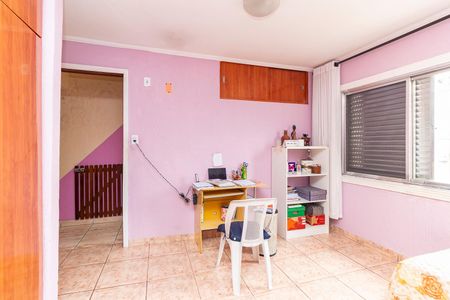 Casa à venda com 150m², 5 quartos e 2 vagasCASA 1 - Quarto 1