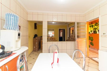 Casa à venda com 150m², 5 quartos e 2 vagasCASA 1 - Cozinha