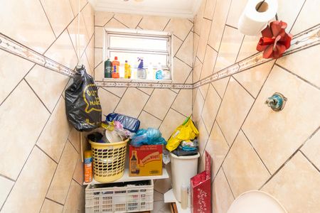 Casa à venda com 150m², 5 quartos e 2 vagasCASA 1 - Banheiro 2