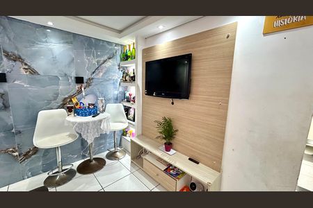 Sala de apartamento para alugar com 2 quartos, 44m² em Jardim Munira, Guarulhos