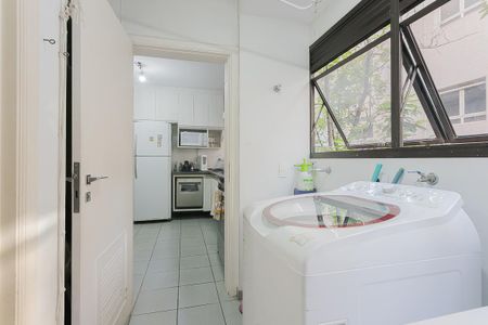 Apartamento para alugar com 155m², 4 quartos e 2 vagas Apartamento para alugar com 155m², 4 quartos e 2 vagasÁrea de Serviço
