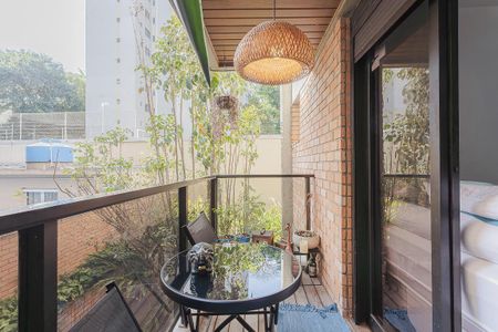 Apartamento para alugar com 155m², 4 quartos e 2 vagas Apartamento para alugar com 155m², 4 quartos e 2 vagasVaranda da Suíte 1
