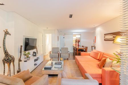 Apartamento para alugar com 155m², 4 quartos e 2 vagas Apartamento para alugar com 155m², 4 quartos e 2 vagasSala