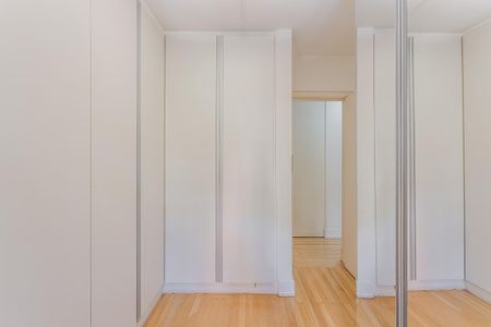 Apartamento para alugar com 155m², 4 quartos e 2 vagas Apartamento para alugar com 155m², 4 quartos e 2 vagasQuarto 1