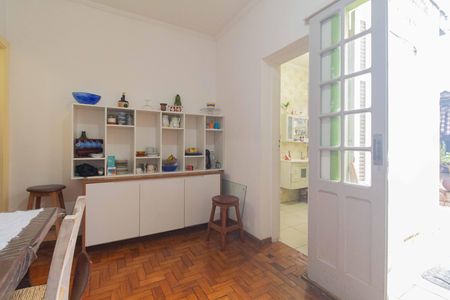 Casa à venda com 150m², 4 quartos e 4 vagas Casa à venda com 150m², 4 quartos e 4 vagasSuíte 1