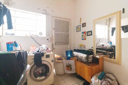 Casa à venda com 150m², 4 quartos e 4 vagas Casa à venda com 150m², 4 quartos e 4 vagasÁrea de Serviço