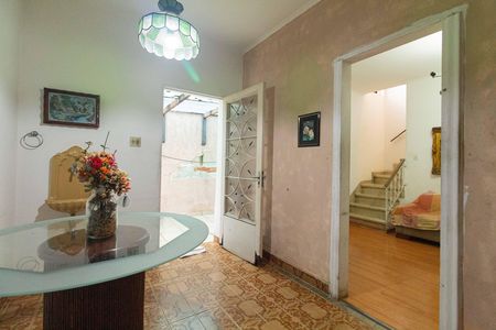 Casa à venda com 150m², 4 quartos e 4 vagas Casa à venda com 150m², 4 quartos e 4 vagasCopa