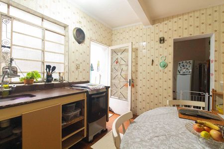 Casa à venda com 150m², 4 quartos e 4 vagas Casa à venda com 150m², 4 quartos e 4 vagasCozinha