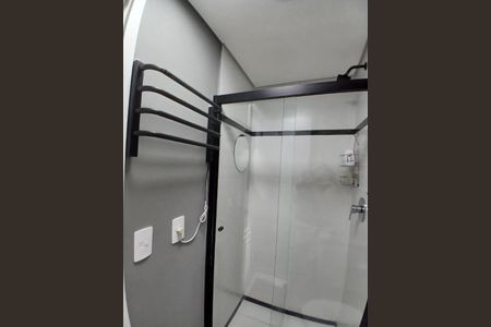 Banheiro de apartamento para alugar com 1 quarto, 17m² em Praça Nova Republica, São Paulo