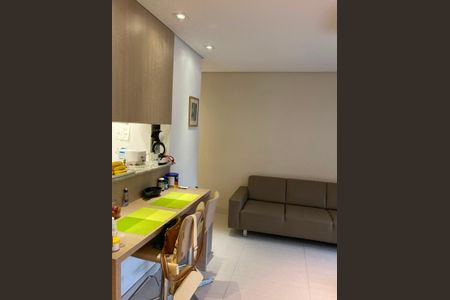 Apartamento à venda com 70m², 2 quartos e 1 vaga Apartamento à venda com 70m², 2 quartos e 1 vagaSala