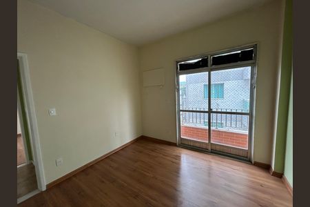 Apartamento à venda com 89m², 2 quartos e 1 vagaQuarto 2