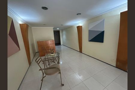Apartamento à venda com 89m², 2 quartos e 1 vagaHall de entrada
