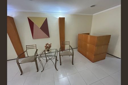 Apartamento à venda com 89m², 2 quartos e 1 vagaHall de entrada
