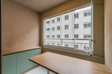 Varanda de apartamento à venda com 2 quartos, 34m² em Parque Industrial Tomas Edson, São Paulo