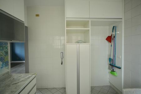 Apartamento para alugar com 59m², 2 quartos e 1 vagaCozinha 