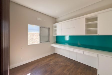 Casa de condomínio à venda com 325m², 3 quartos e 4 vagasSuíte 3
