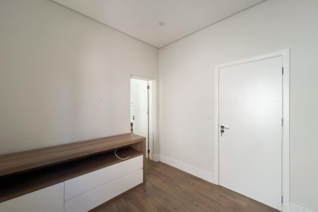 Casa de condomínio à venda com 325m², 3 quartos e 4 vagasSuíte 2
