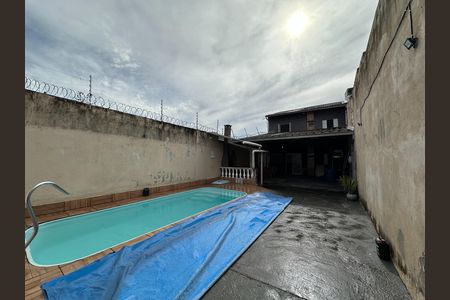 Casa para alugar com 114m², 2 quartos e 5 vagas Casa para alugar com 114m², 2 quartos e 5 vagasPiscina
