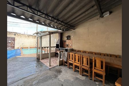 Casa para alugar com 114m², 2 quartos e 5 vagas Casa para alugar com 114m², 2 quartos e 5 vagasÁrea externa