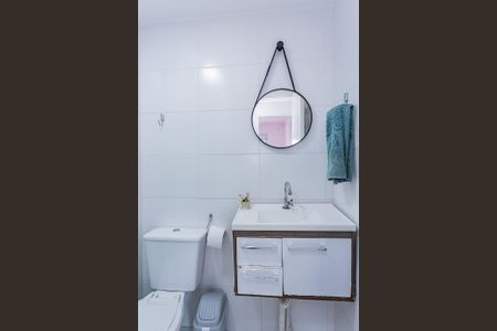 Apartamento à venda com 45m², 2 quartos e 1 vaga Apartamento à venda com 45m², 2 quartos e 1 vagaBanheiro