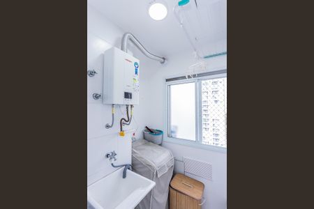 Apartamento à venda com 45m², 2 quartos e 1 vaga Apartamento à venda com 45m², 2 quartos e 1 vagaCozinha e Área de Serviço