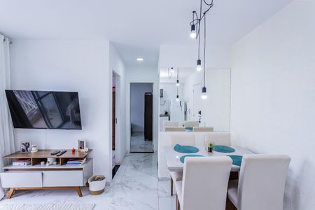 Apartamento à venda com 45m², 2 quartos e 1 vaga Apartamento à venda com 45m², 2 quartos e 1 vagaSala