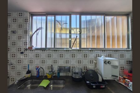 Casa à venda com 216m², 3 quartos e 4 vagas Casa à venda com 216m², 3 quartos e 4 vagasCozinha