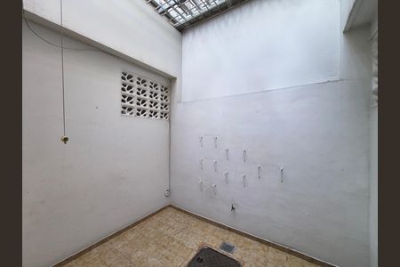 Casa à venda com 216m², 3 quartos e 4 vagas Casa à venda com 216m², 3 quartos e 4 vagasArea externa