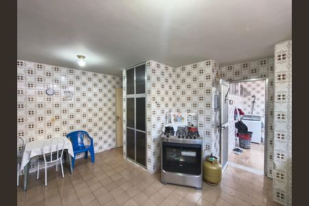 Casa à venda com 216m², 3 quartos e 4 vagas Casa à venda com 216m², 3 quartos e 4 vagasCozinha