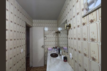 Casa à venda com 216m², 3 quartos e 4 vagas Casa à venda com 216m², 3 quartos e 4 vagasBanheiro 2