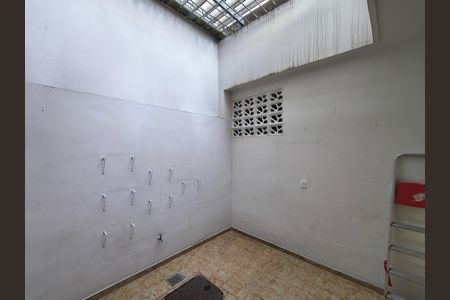 Casa à venda com 216m², 3 quartos e 4 vagas Casa à venda com 216m², 3 quartos e 4 vagasArea externa