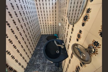 Casa à venda com 216m², 3 quartos e 4 vagas Casa à venda com 216m², 3 quartos e 4 vagasLavabo
