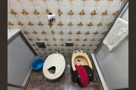 Casa à venda com 216m², 3 quartos e 4 vagas Casa à venda com 216m², 3 quartos e 4 vagasBanheiro