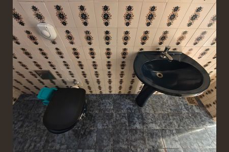 Casa à venda com 216m², 3 quartos e 4 vagas Casa à venda com 216m², 3 quartos e 4 vagasLavabo