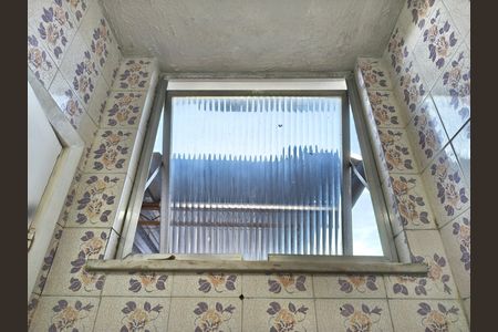 Casa à venda com 216m², 3 quartos e 4 vagas Casa à venda com 216m², 3 quartos e 4 vagasBanheiro externo