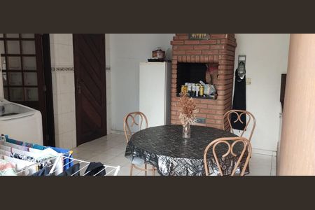 Área externa de casa à venda com 3 quartos, 250m² em Jardim Rosa de Franca, Guarulhos