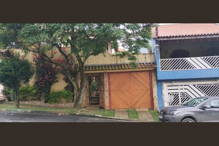 Fachada de casa à venda com 3 quartos, 250m² em Jardim Rosa de Franca, Guarulhos