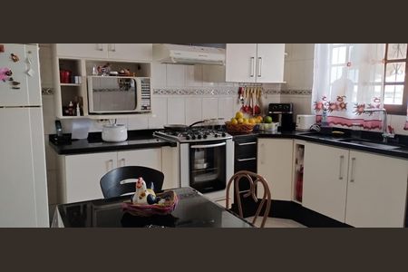 Cozinha de casa à venda com 3 quartos, 250m² em Jardim Rosa de Franca, Guarulhos