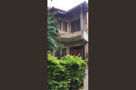 Área externa de casa à venda com 3 quartos, 250m² em Jardim Rosa de Franca, Guarulhos