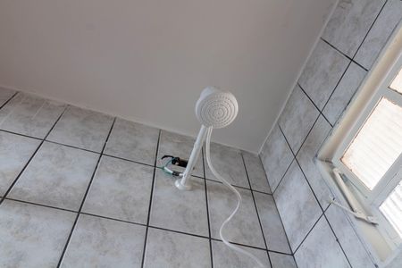Casa à venda com 83m², 2 quartos e 2 vagas Casa à venda com 83m², 2 quartos e 2 vagasBanheiro