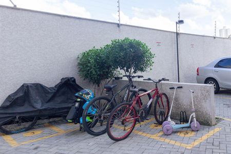 Apartamento para alugar com 37m², 2 quartos e sem vaga Apartamento para alugar com 37m², 2 quartos e sem vagaBicicletário