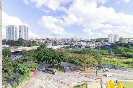 Apartamento para alugar com 37m², 2 quartos e sem vaga Apartamento para alugar com 37m², 2 quartos e sem vagaVista Quarto 2