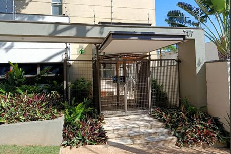 Apartamento à venda com 183m², 3 quartos e 5 vagas Apartamento à venda com 183m², 3 quartos e 5 vagasEntrada condomínio