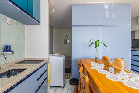 Studio à venda com 50m², 1 quarto e 1 vaga Studio à venda com 50m², 1 quarto e 1 vagaCozinha e Área de Serviço