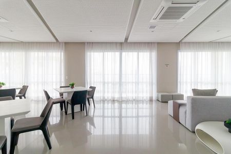 Studio à venda com 50m², 1 quarto e 1 vaga Studio à venda com 50m², 1 quarto e 1 vagaÁrea comum - Salão de festas