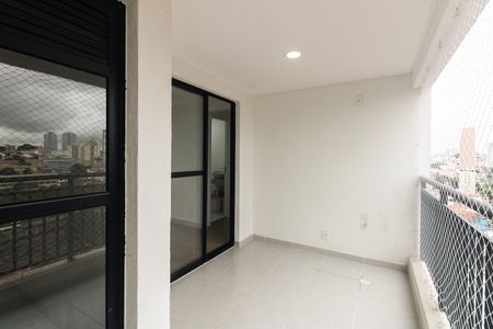 Varanda  de apartamento para alugar com 2 quartos, 46m² em Vila Esperança, São Paulo