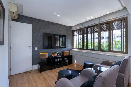 Apartamento à venda com 271m², 3 quartos e 4 vagas