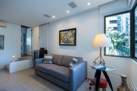 Apartamento à venda com 271m², 3 quartos e 4 vagas