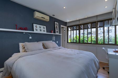 Apartamento à venda com 271m², 3 quartos e 4 vagas